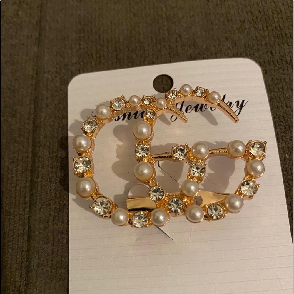 Brooch